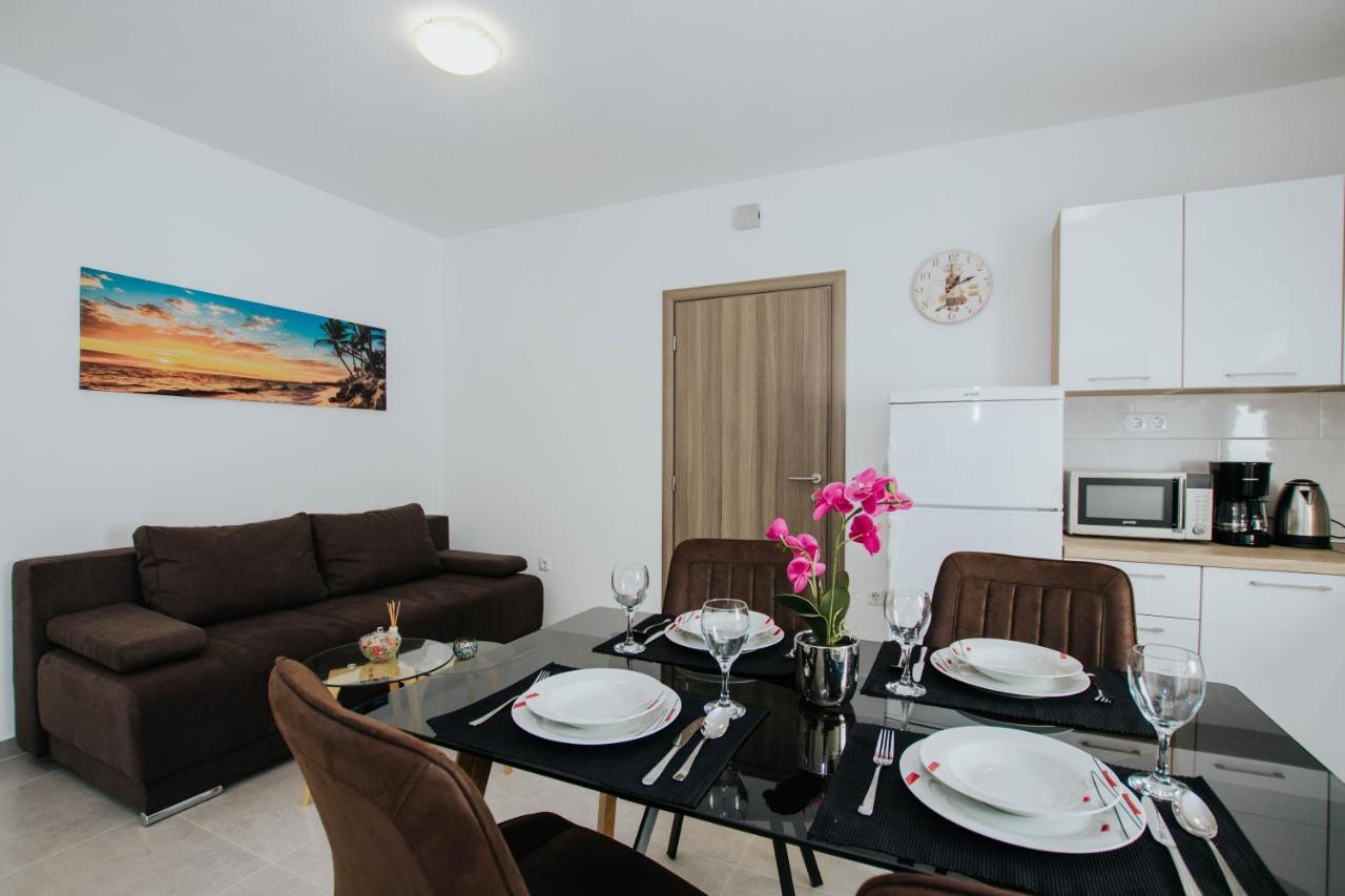 Blaise Apartment Трогир Екстериор снимка