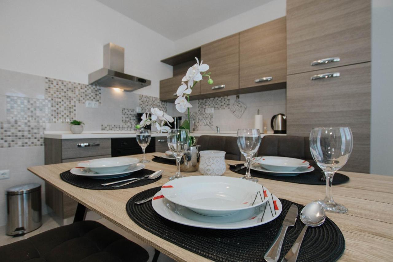 Blaise Apartment Трогир Екстериор снимка